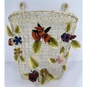 Vintage Enamel Painted Metal Wall Basket‎ Floral Wire 12x12 Cottage Garden Decor